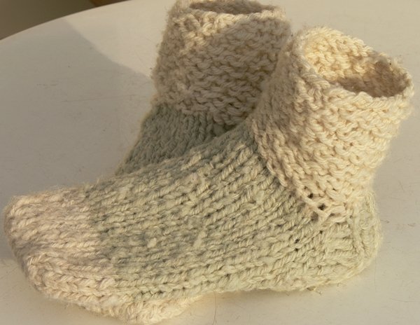 sock knitting, spiral sock knitting pattern
