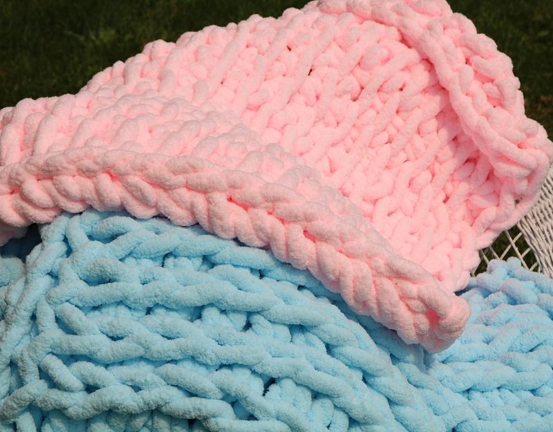 tunisian crochet, moroccan knit blankets made ona single needle