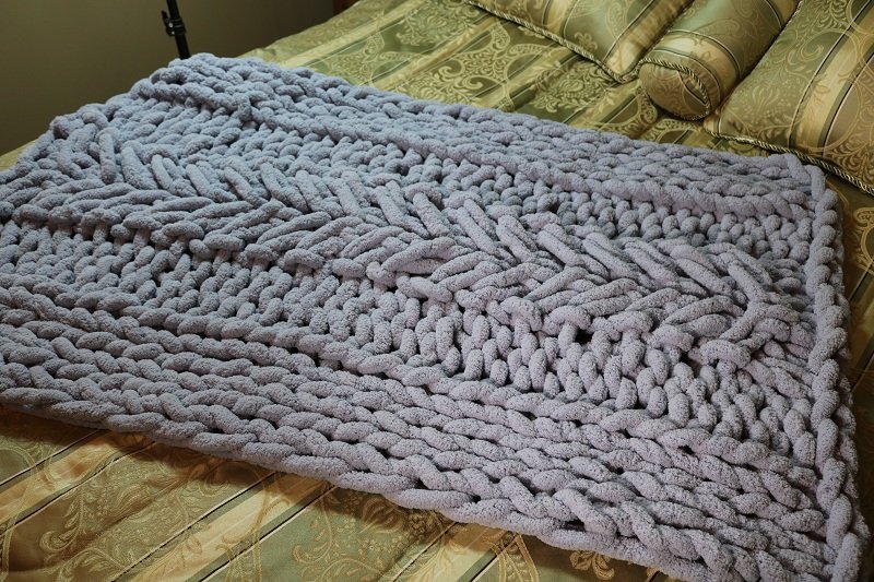 uniue pattern arm knitting chenille yarn