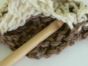 double-knitting, mega hook, mega knitting, chunky art yarn